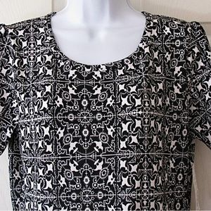 ♟️NEW! LuLaRoe Amelia Black & White Fit & Flare,  Scoop Neck, Pockets, Midi. XL